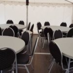 Partyzelt 5x6m mit Tische und Stühle in Goslar